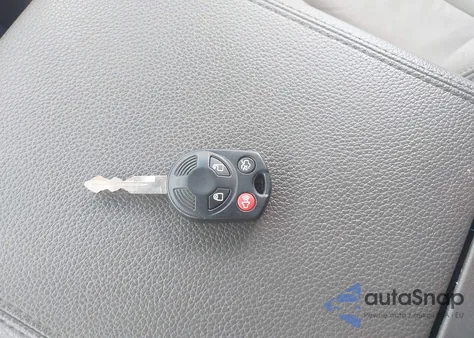 2010 Ford Expedition Xlt z USA, uszkodzony, nr VIN 1FMJU1F55AEA43444